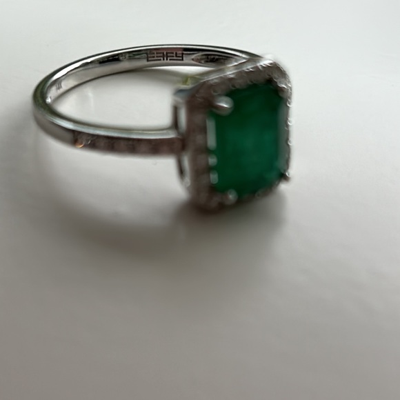 EFFY EMERALD DIAMOND RING - Picture 8 of 8